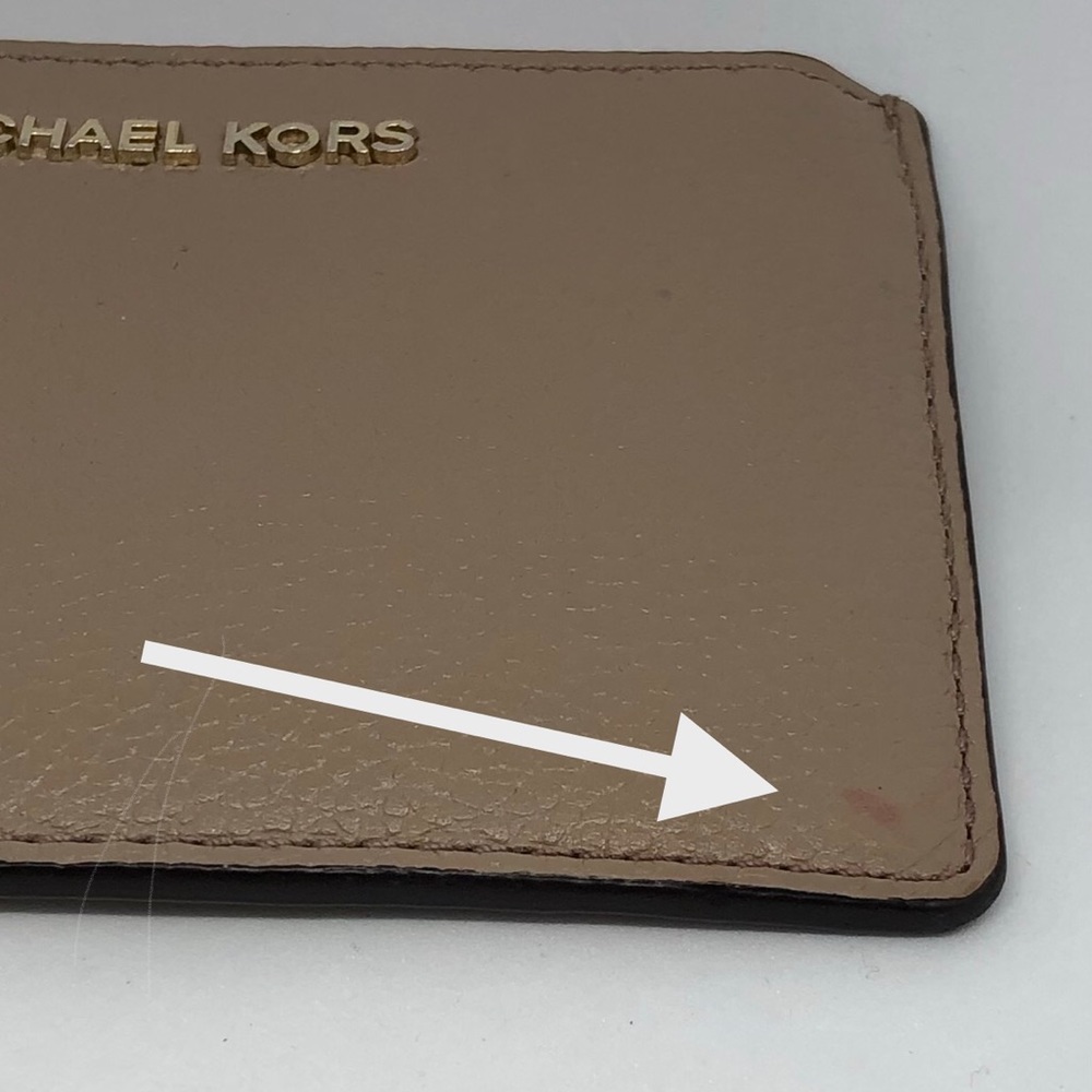 Michael Kors Coin/ Key/ ID Holder - Picture 3 of 3